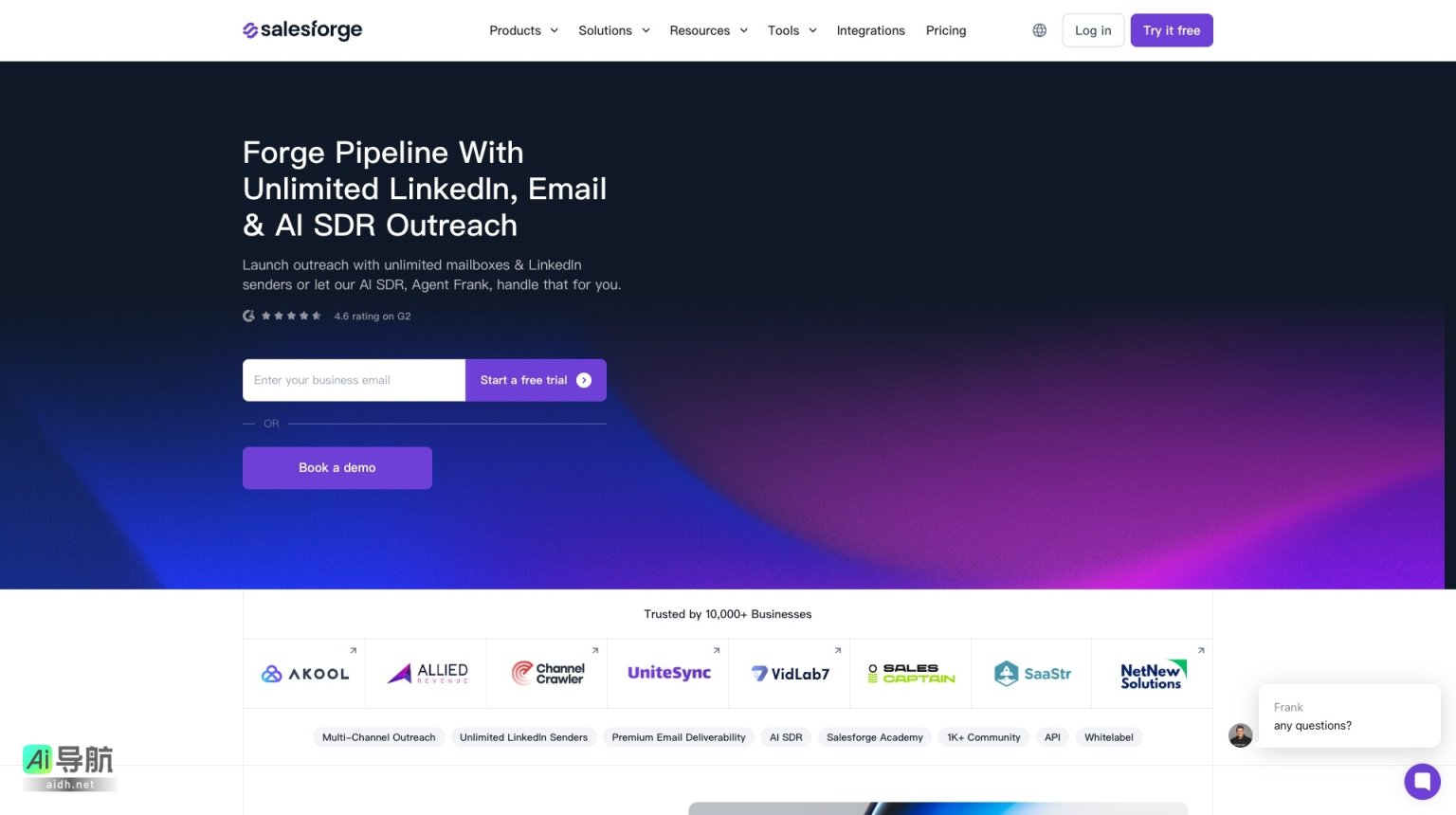 Salesforge 是一个多渠道冷外展平台，结合AI与人力，提供无限邮箱和LinkedIn发送功能 网站截图